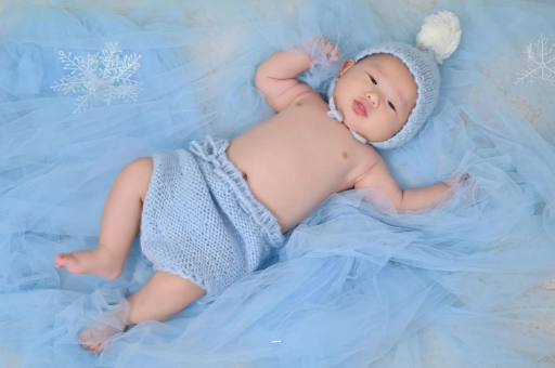 德清摸孕妇肚子沾喜气